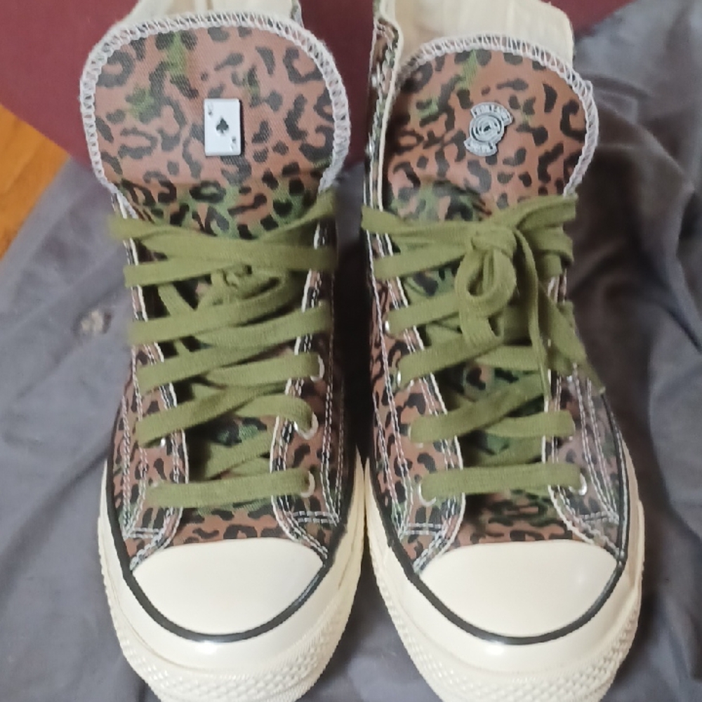 Converse Limited Edition Camouflage Print High-Top Sneakers with Green Laces